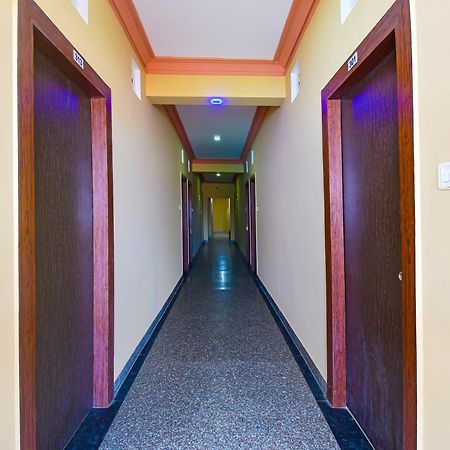 Oyo Flagship Hotel Sea Garden Puri Buitenkant foto