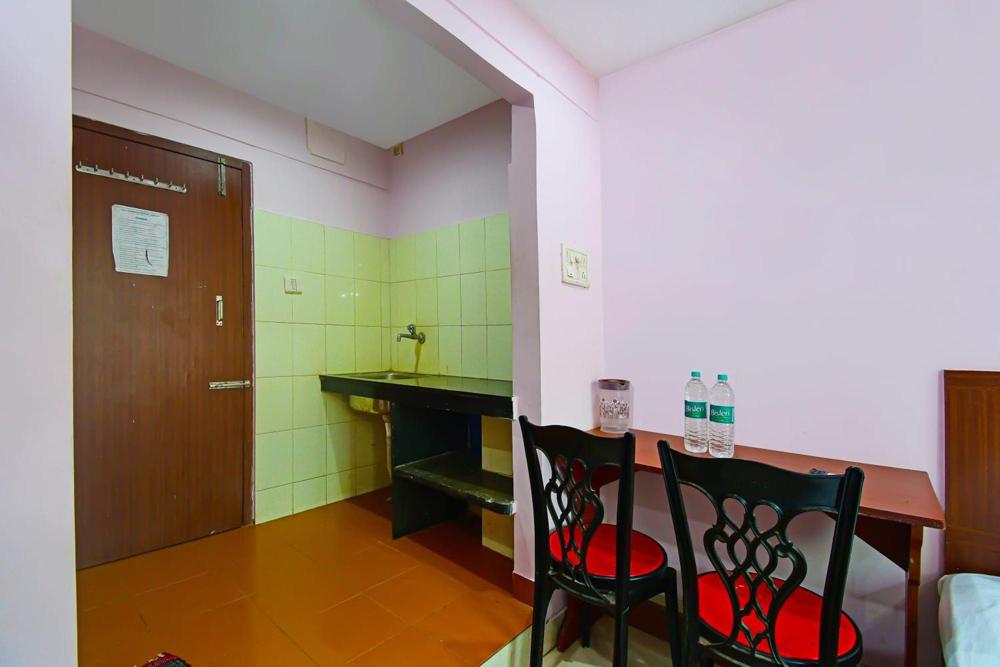 Oyo Flagship Hotel Sea Garden Puri Buitenkant foto