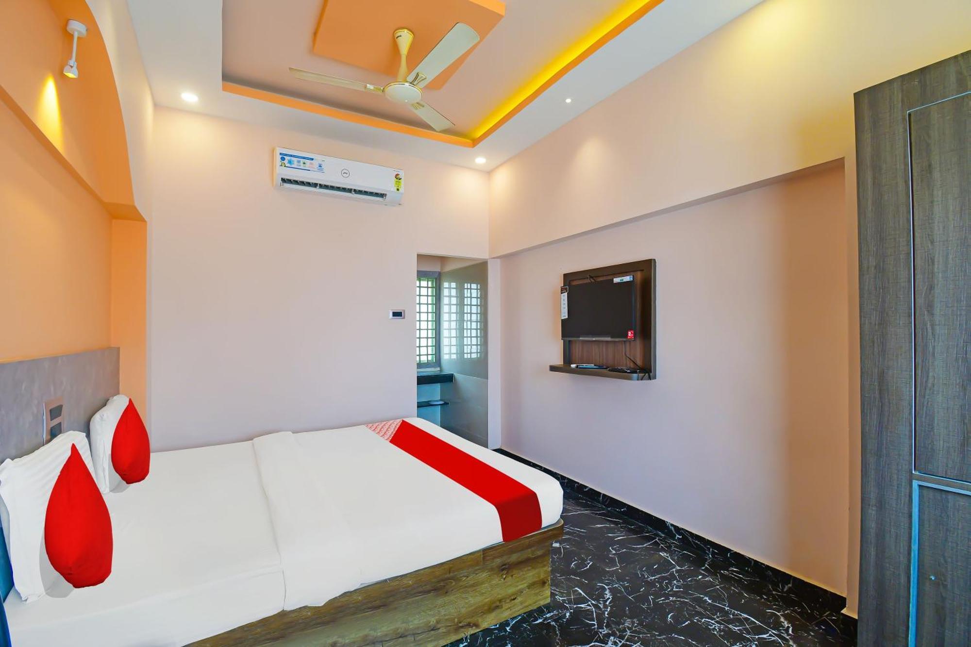 Oyo Flagship Hotel Sea Garden Puri Buitenkant foto