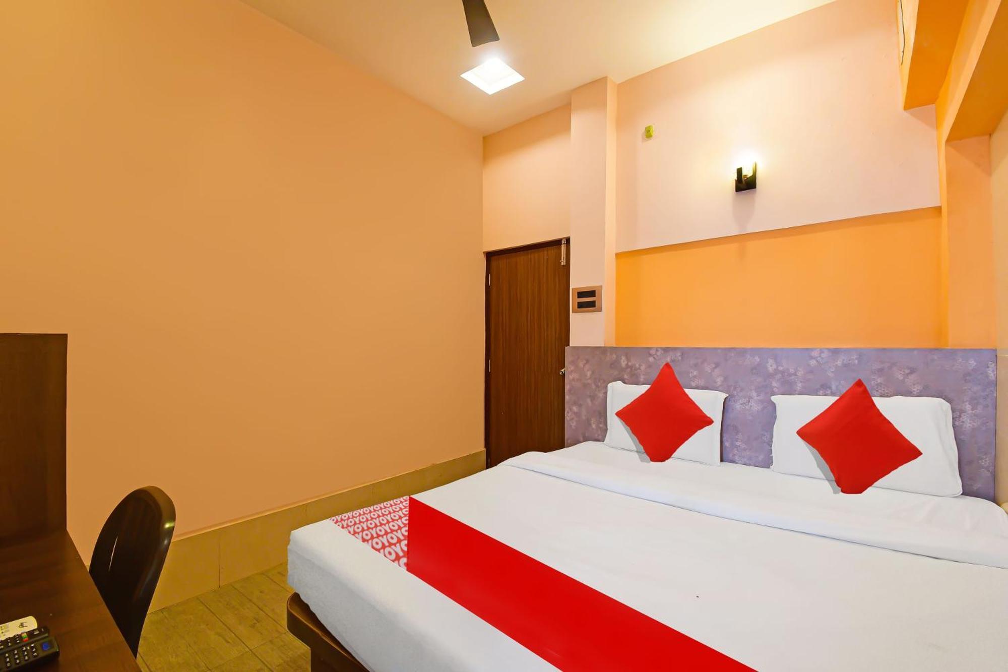 Oyo Flagship Hotel Sea Garden Puri Buitenkant foto
