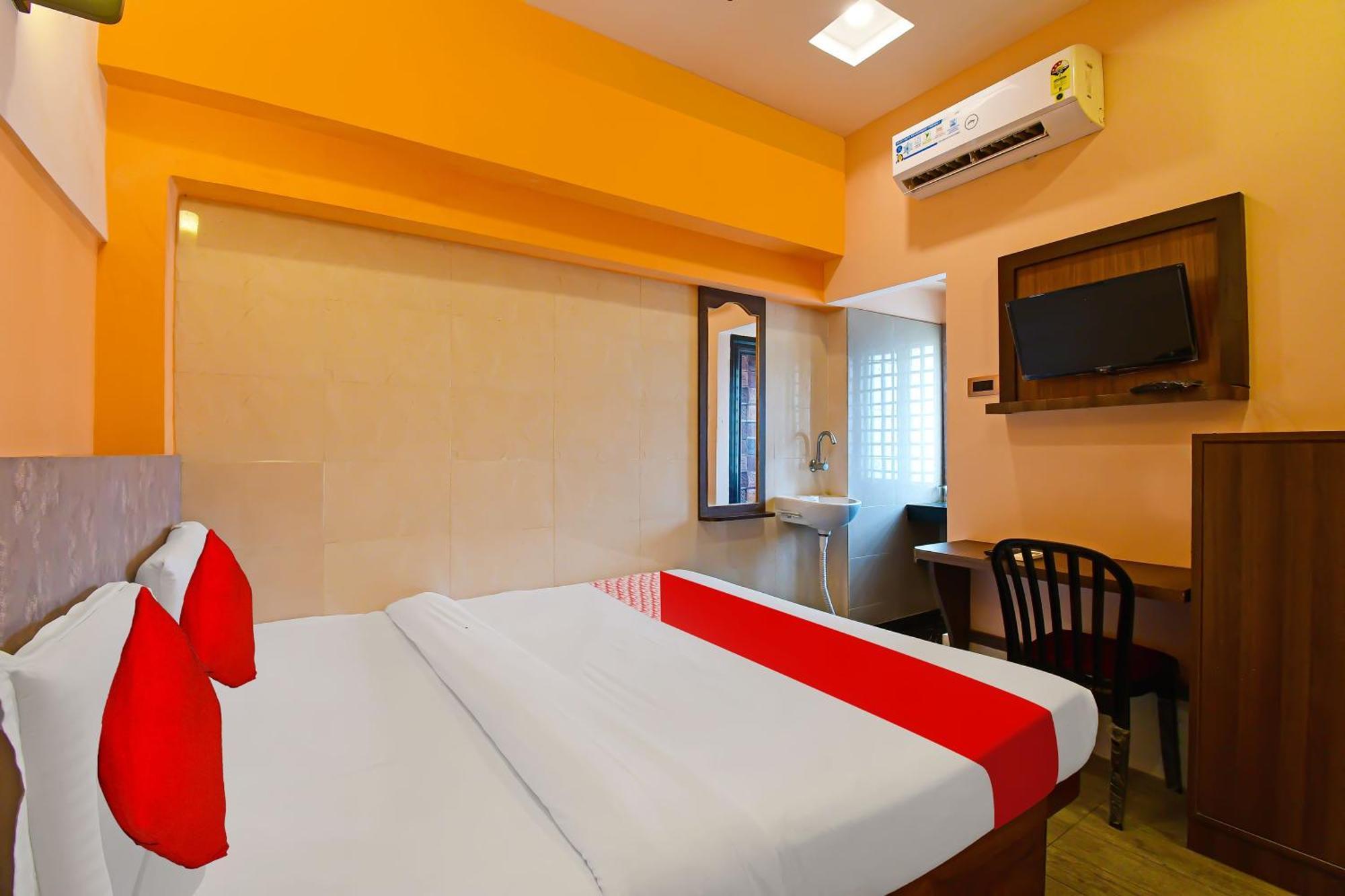 Oyo Flagship Hotel Sea Garden Puri Buitenkant foto